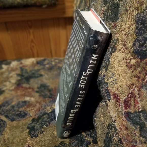 YA novel, Wildside by Steven Gould, "parallel" earth, science fiction - Picture 4 of 4